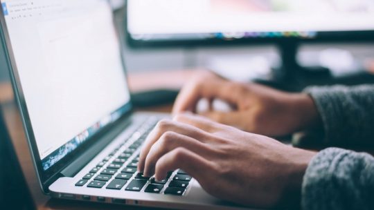 Vergelijk internet en bekijk de wereld online